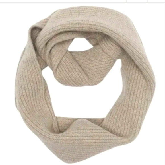 🆕️Theory Selia wool infinity scarf, light beige - Picture 1 of 9